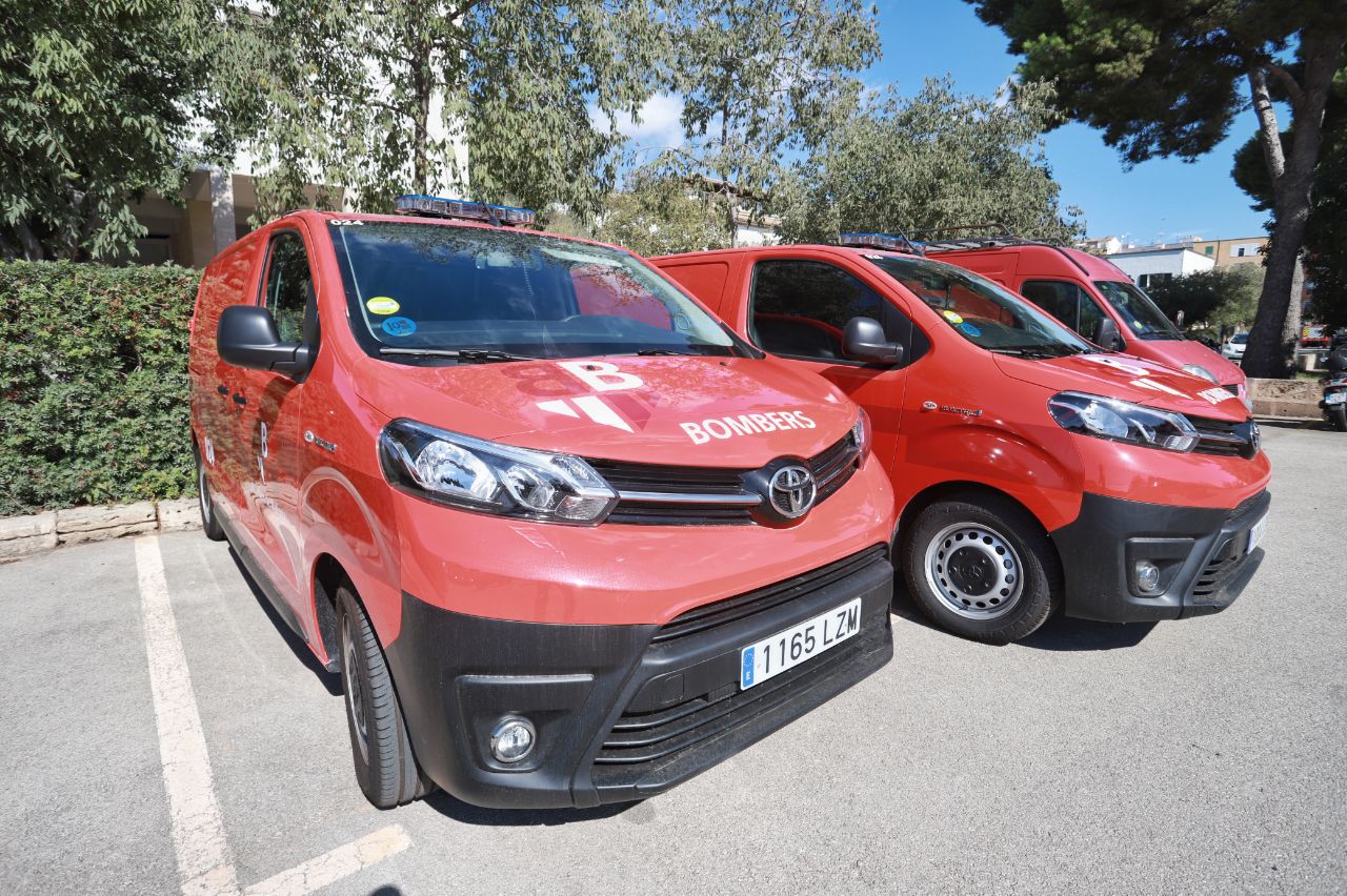 Presentació dels nous vehicles dels Bombers de Mallorca.